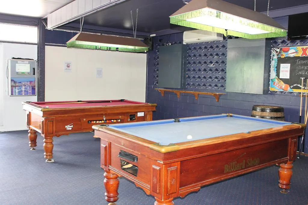 Tin Can Bay Budget Accommodation Hostel Tin Can Bay