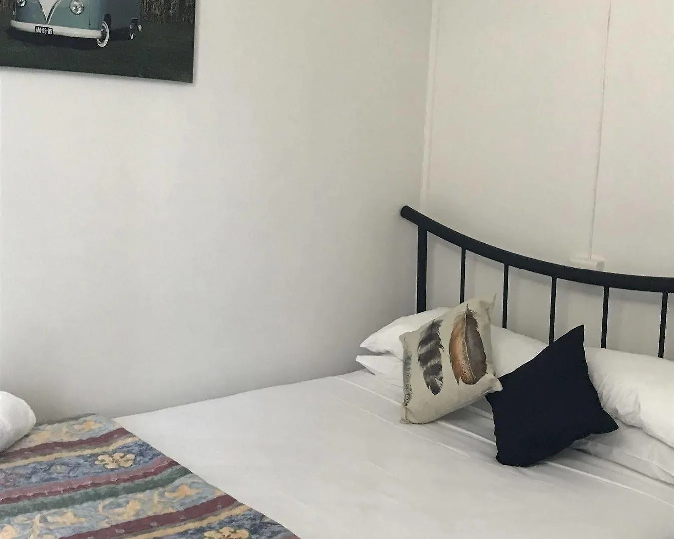 Hostel Tin Can Bay Budget Accommodation